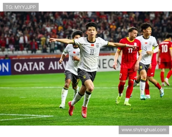 国足再战世预赛主场掀起青春风暴新星崭露头角点燃全国球迷热情