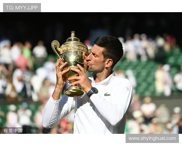 德约科维奇豪取第24个大满贯冠军 续写网球历史传奇 德约科维奇豪取第24个大满贯冠军 续写网球历史传奇
