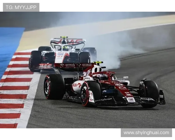 F1赛车冠军争夺战进入白热化阶段 各车队备战即将到来的关键赛季