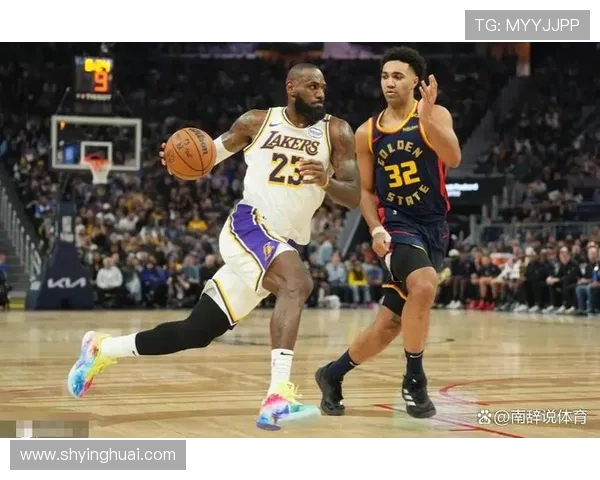 詹姆斯携手浓眉领衔湖人逆袭勇士,NBA季后赛激战正酣 詹姆斯携手浓眉领衔湖人逆袭勇士,NBA季后赛激战正酣